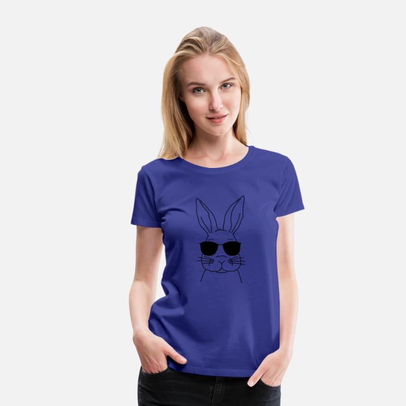 Cool bunny rabbit with sunglasses